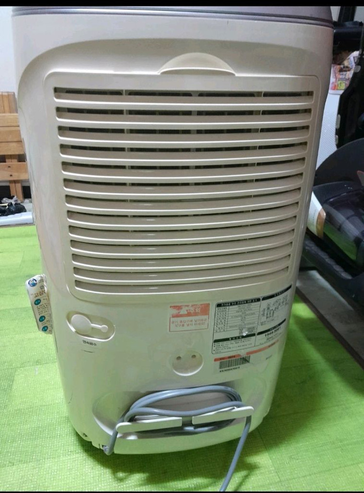 중고 DHC-159IPN 위닉스제습기 2013년 15l 70000원 이미지
