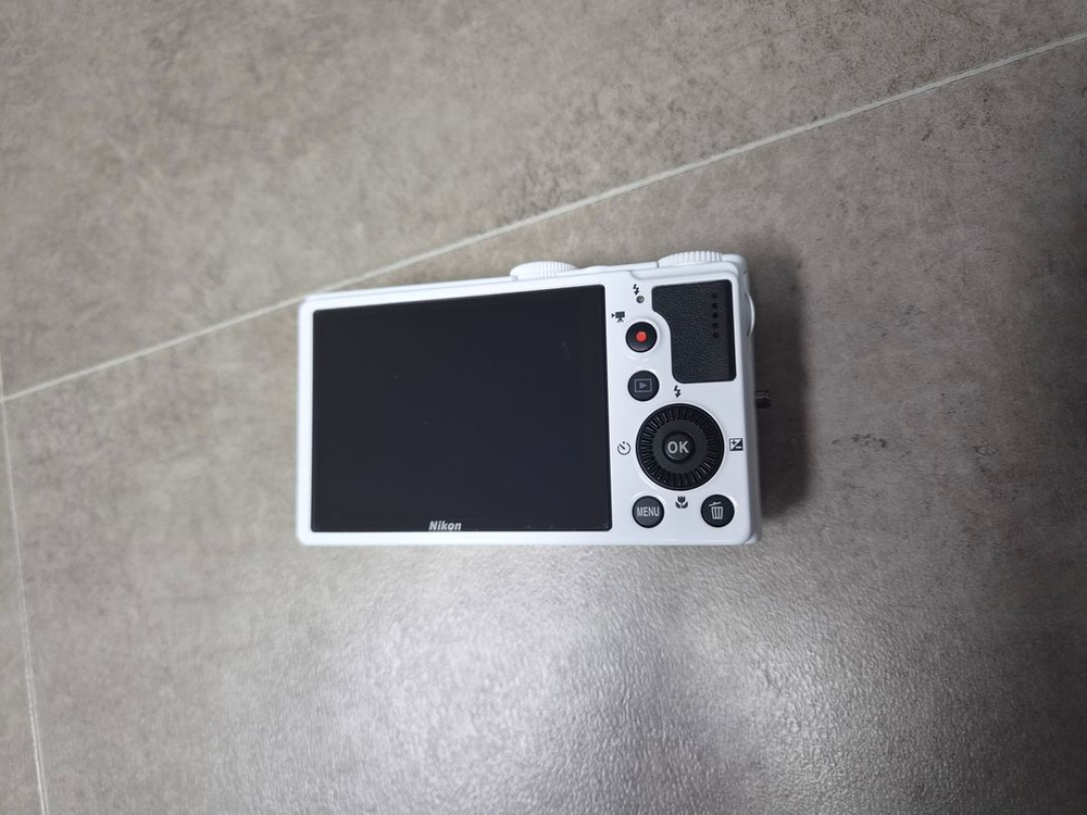 니콘 쿨픽스 p310 화이트 (노찍힘,노기스) 상태 S급 중고 이미지