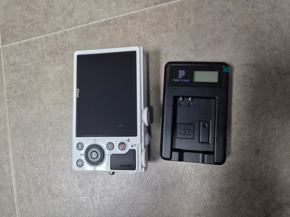 니콘 쿨픽스 p310 화이트 (노찍힘,노기스) 상태 S급 중고 이미지