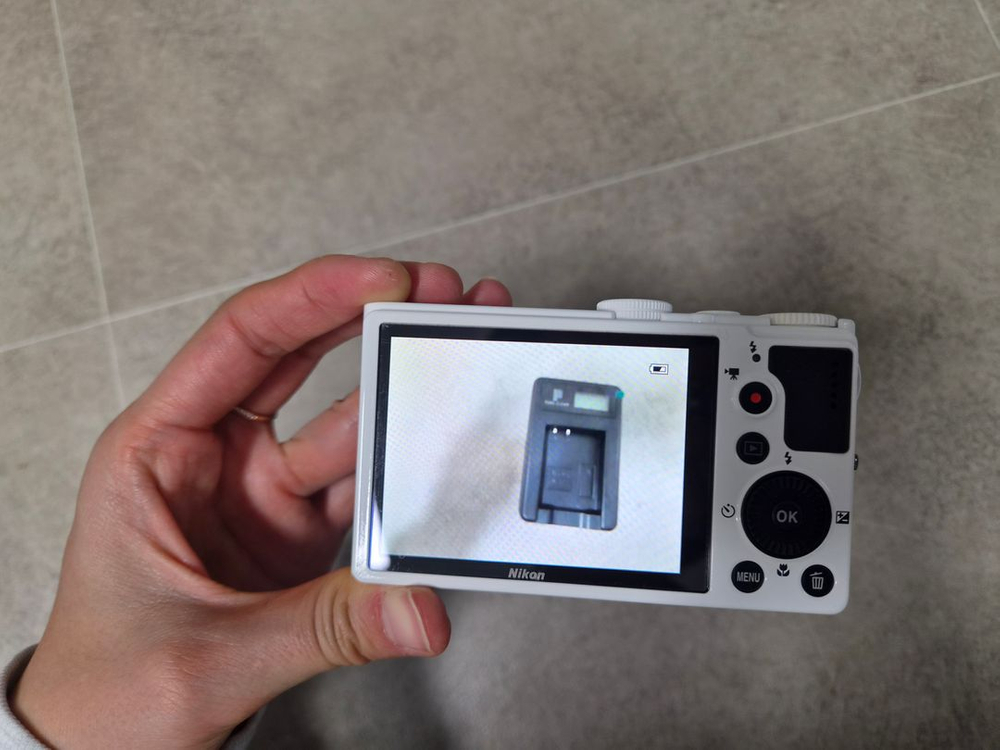 니콘 쿨픽스 p310 화이트 (노찍힘,노기스) 상태 S급 중고 이미지