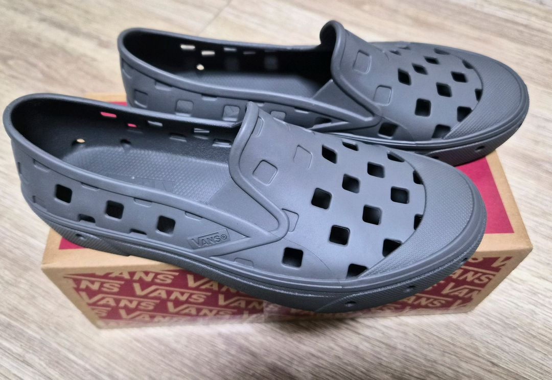 반스 트렉 슬립온 젤리슈즈 아쿠아슈즈 이미지