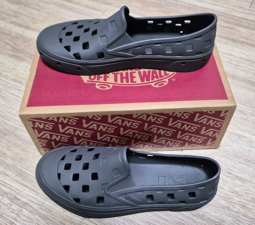 반스 트렉 슬립온 젤리슈즈 아쿠아슈즈 이미지