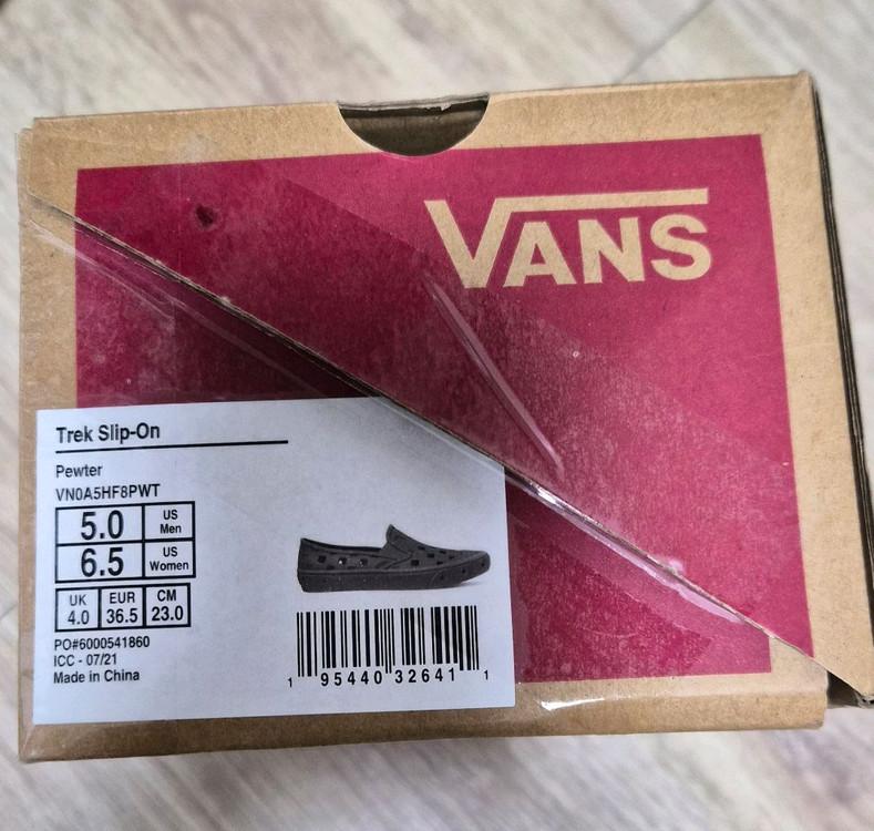 반스 트렉 슬립온 젤리슈즈 아쿠아슈즈 이미지