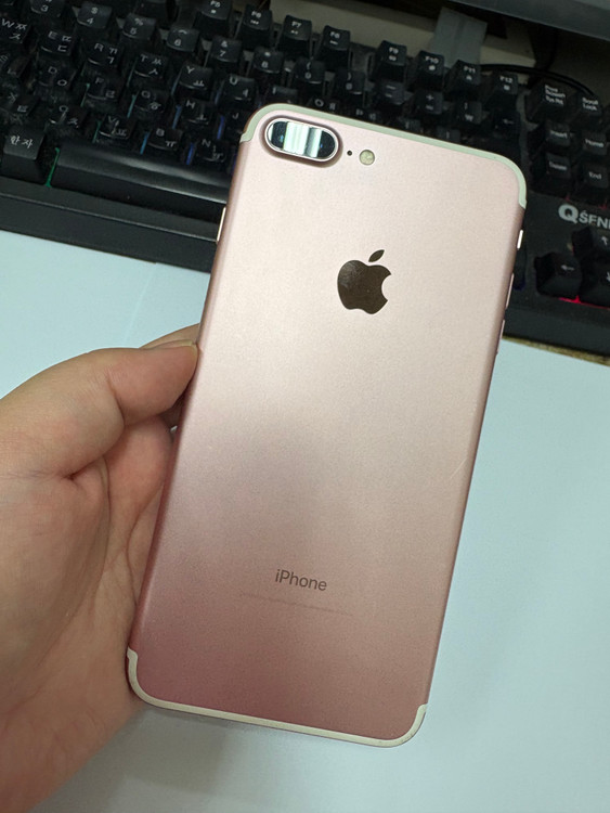 아이폰7플러스 128GB 로즈골드 중고폰 배터리90% 인스타 사진폰 레트로감성 카메라폰 114693 이미지