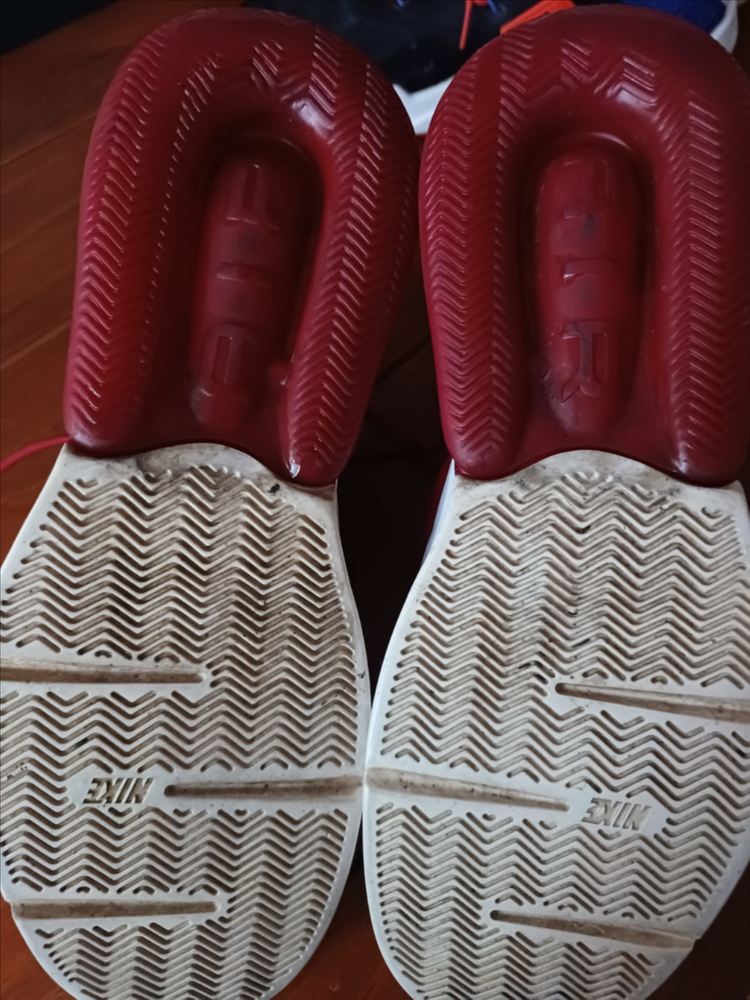 나이키 에어포스270 짐레드 275mm 농구화 이미지