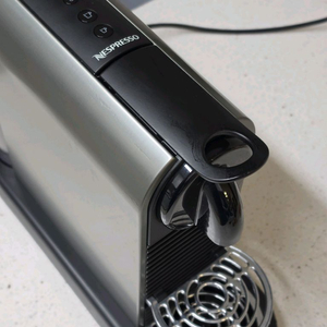 네스프레소 시티즈 플래티넘 D140 타이탄 판매 이미지