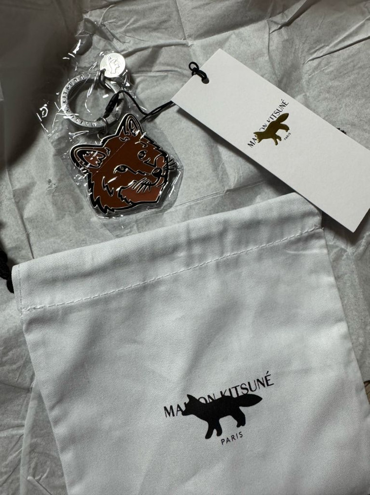 메종키츠네 폭스 키링 핑크/브라운 일괄+쇼핑백 이미지