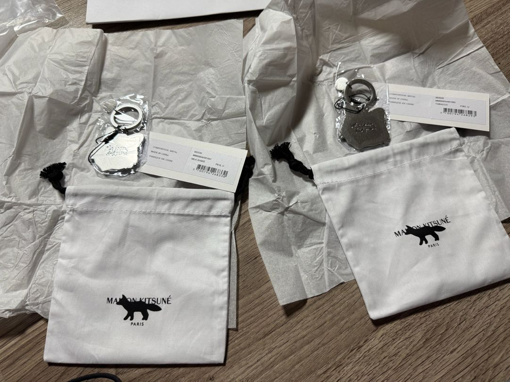 메종키츠네 폭스 키링 핑크/브라운 일괄+쇼핑백 이미지