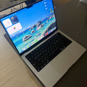 맥북 프로 14 M1 Pro / 10/16core / 16GB / 1TB (실버) 이미지
