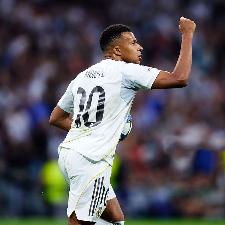 (국내배송) 25-26 레알마드리드 홈 유니폼 져지 판매 (음바페 벨링엄 모드리치 발베르데 비니시우스 아놀드 등) 이미지