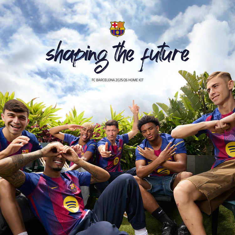(국내배송) 25-26 바르셀로나 홈 유니폼 져지 판매 (라민야말 페드리 레반도프스키 하피냐 더용 쿠바르시 등) 이미지