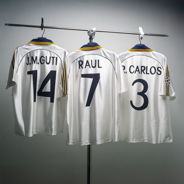 (국내배송) 99-00 레알마드리드 홈 리메이크 유니폼 져지 판매 (라울 카를로스 구티 등) 이미지