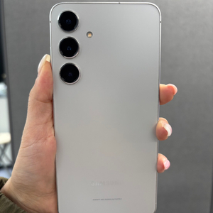 갤럭시 S24플러스 256gb 실버／ 중고폰업무폰저가폰세컨폰공기계게임폰효도폰게임폰알뜰폰 이미지