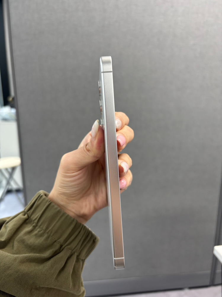 갤럭시 S24플러스 256gb 실버/ 중고폰업무폰저가폰세컨폰공기계게임폰효도폰게임폰알뜰폰 이미지