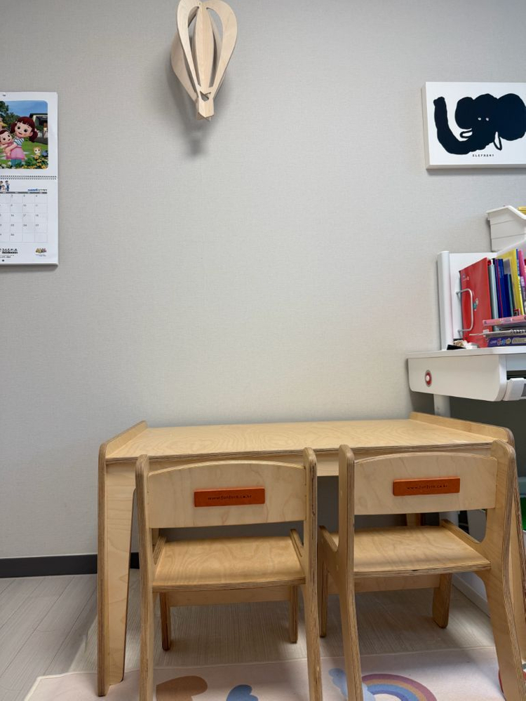펀펀키즈 어린이책상 이미지