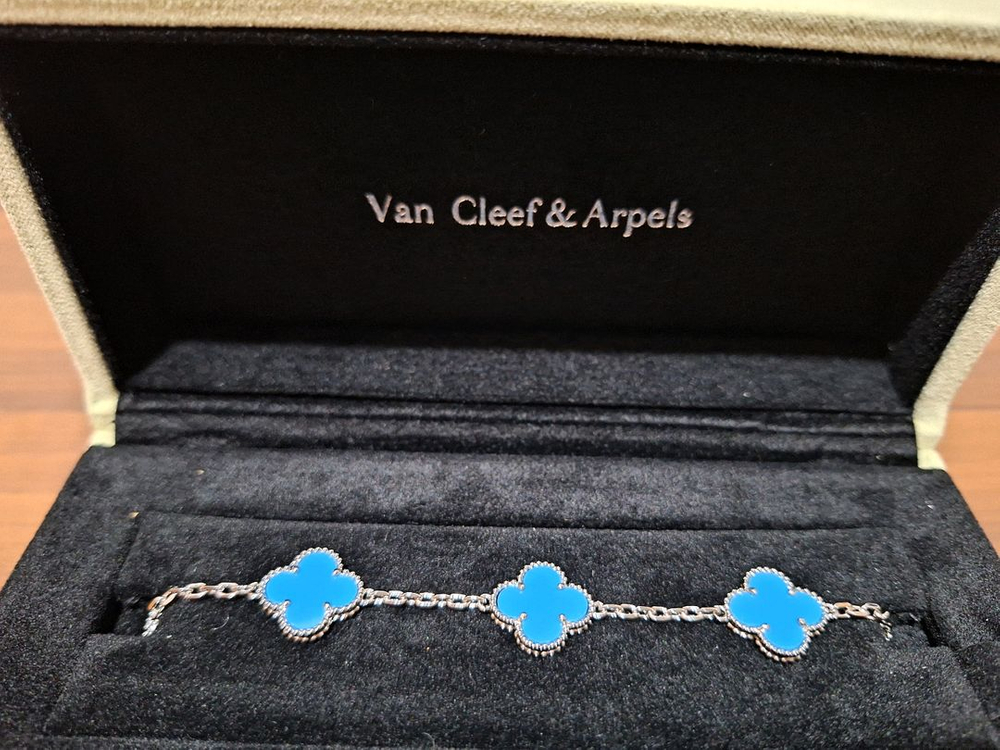 반클리프 팔찌 이미지