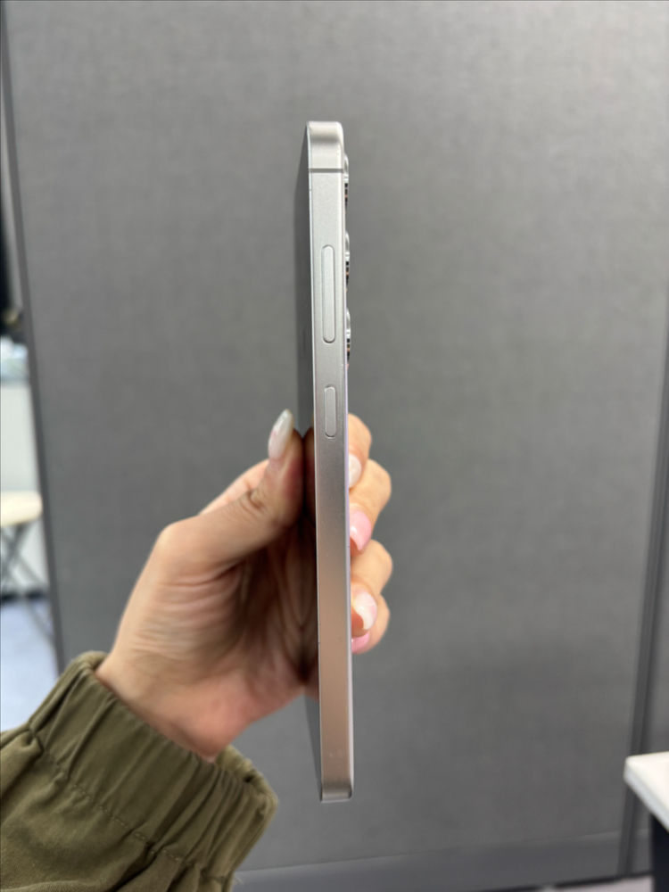 갤럭시 S24플러스 256gb 실버/ 중고폰업무폰저가폰세컨폰공기계게임폰효도폰게임폰알뜰폰 이미지