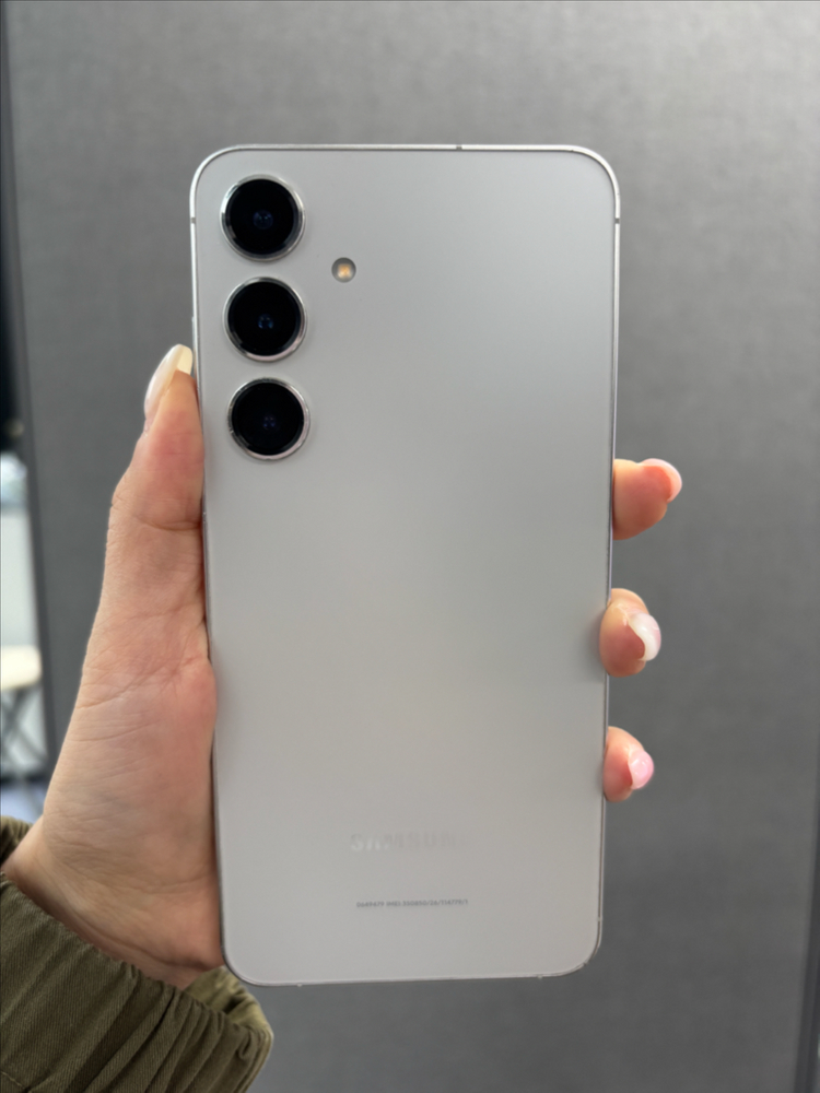 갤럭시 S24플러스 256gb 실버/ 중고폰업무폰저가폰세컨폰공기계게임폰효도폰게임폰알뜰폰 이미지