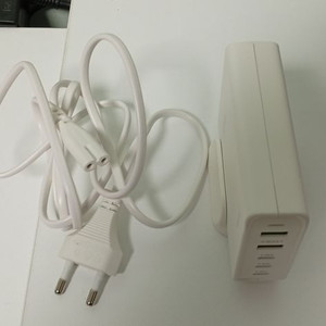 요이치 PD PPS 110W 5포트 마빈 X 충전기 판매 합니다 이미지