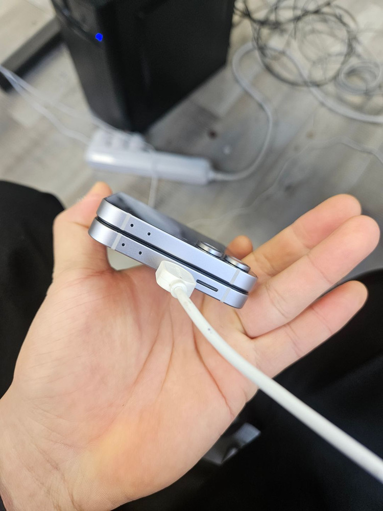 삼성 갤럭시Z플립6판매 정상해지 중고폰F741 이미지