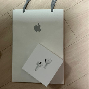 에어팟4 노이즈 캔슬링(미개봉 정품) 이미지