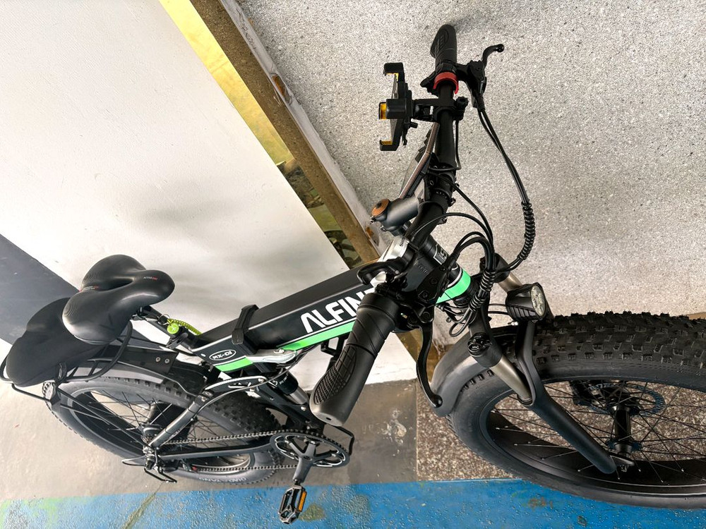 접이식 전기 자전거 26인치x4.0타이어 상태최상급 이미지