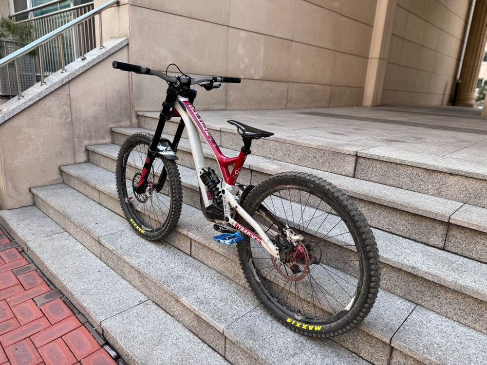 코멘샬 Commencal DH V5 MTB 풀샥 (게시글 필독) 이미지
