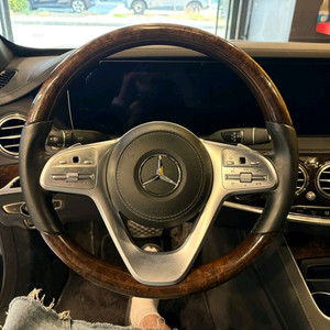 W222 560 핸들 열선 진동 acc있습니다 이미지