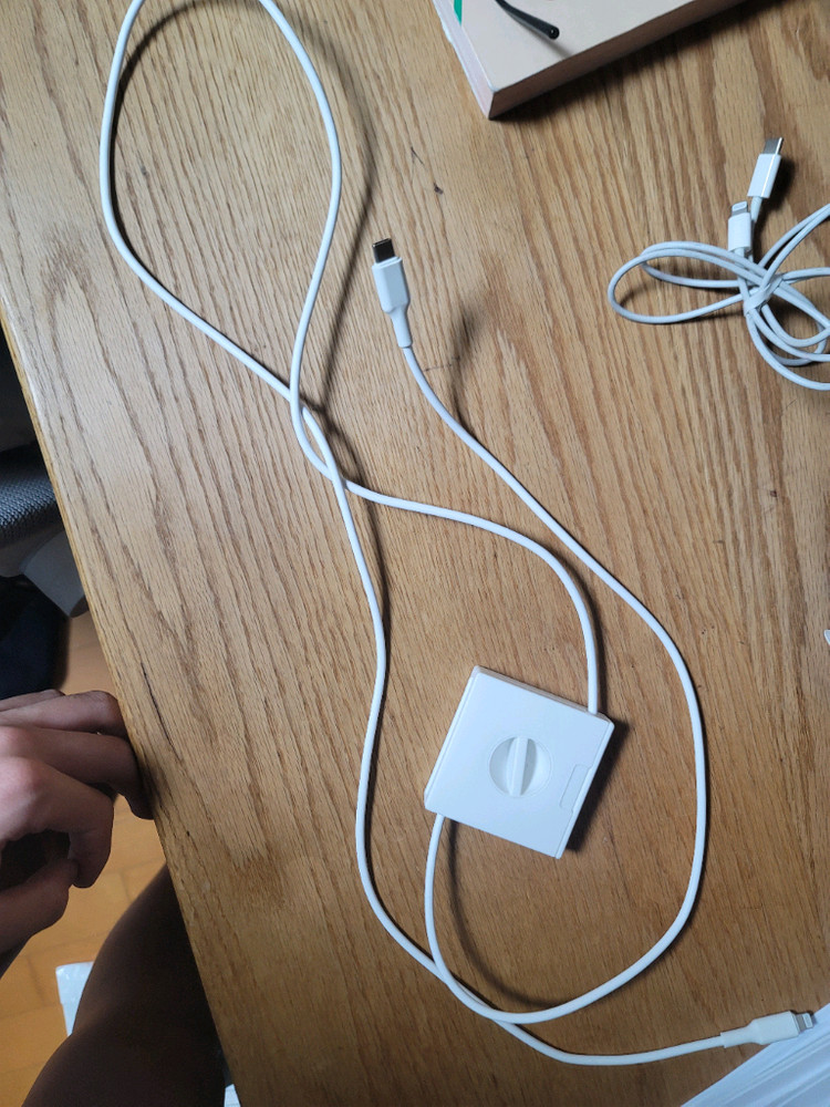 에어팟 프로2 8핀 이미지