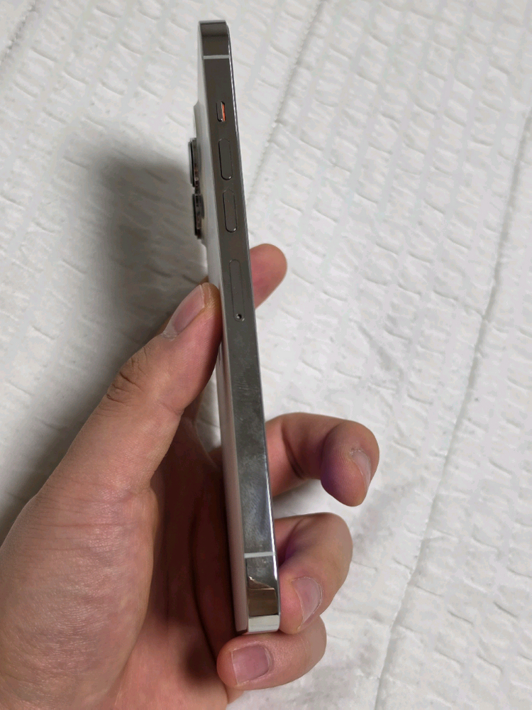 판매)아이폰13프로맥스 256기가 실버 자급제 이미지