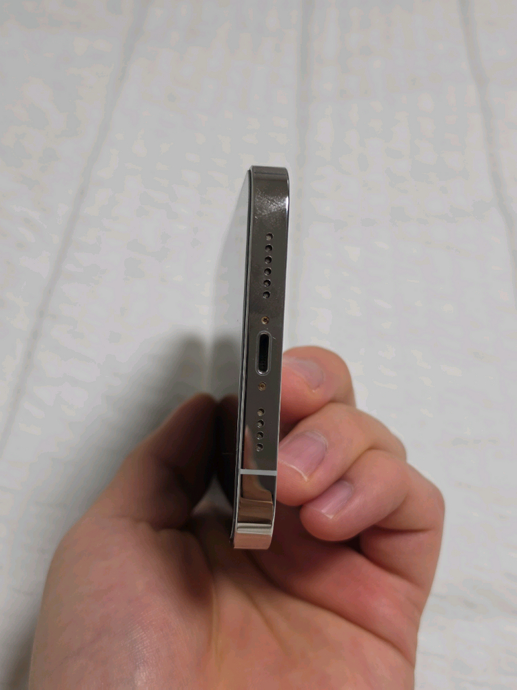 판매)아이폰13프로맥스 256기가 실버 자급제 이미지