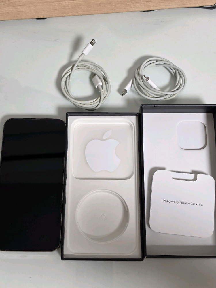 판매)아이폰13프로맥스 256기가 실버 자급제 이미지