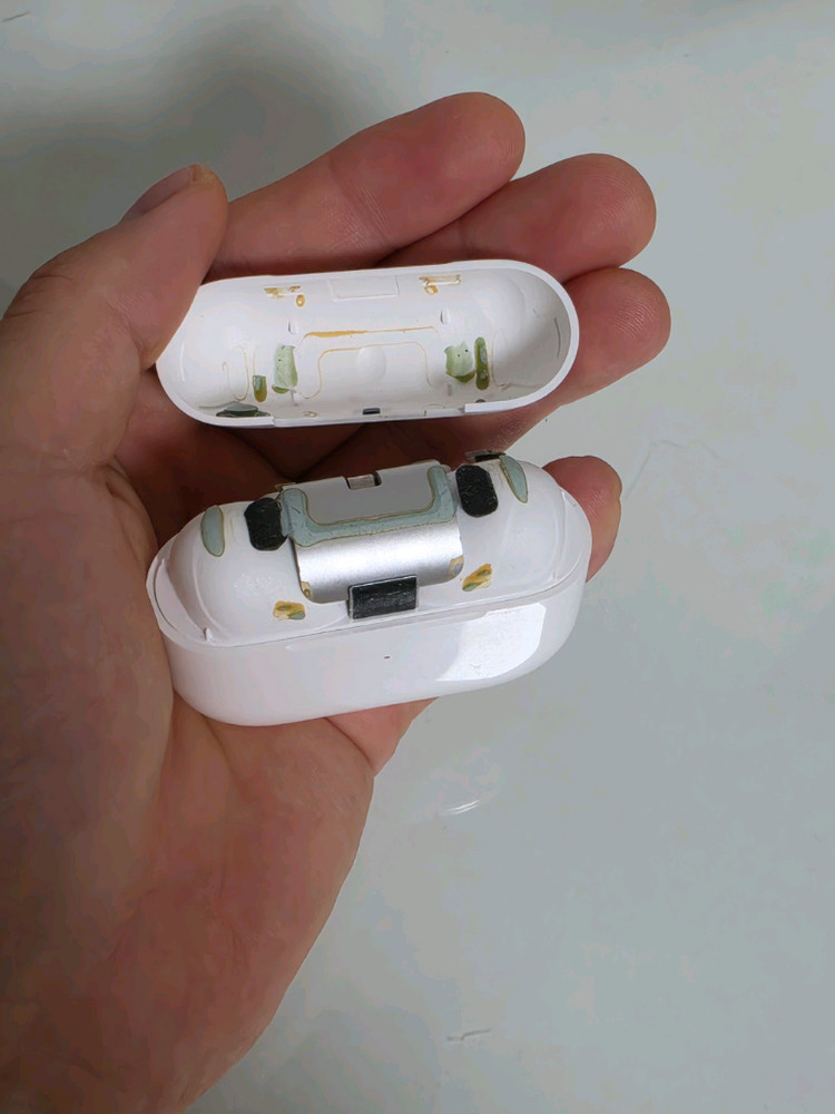 판매)에어팟프로2세대 본품 및 구성품 이미지