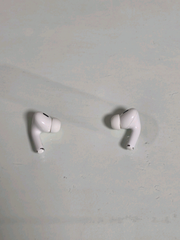 판매)에어팟프로2세대 본품 및 구성품 이미지