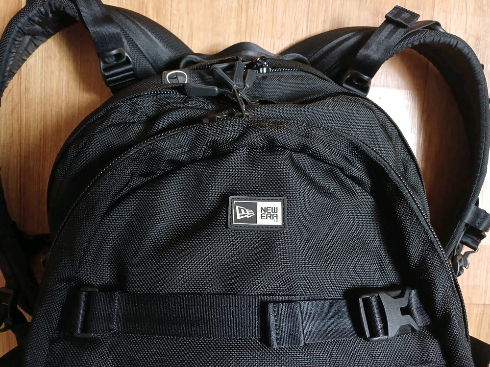 뉴에라(정품) 남성 노트북 배낭 백팩 여행 가방 (블랙) (빅 싸이즈) (상태 최상급) 이미지