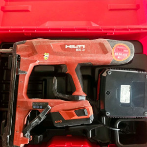 힐티 bx3 콘크리트 타정기 충전기 배터리새거입니다 이미지