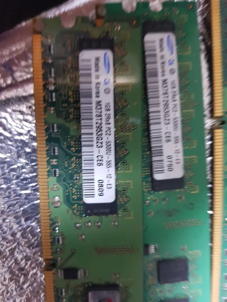 ddr4 8g 4개, 4g 2개, ddr3 4g 2개, 2g 2개, ddr2 1g 2개 일괄 싸게 팝니다 (네고X) 이미지