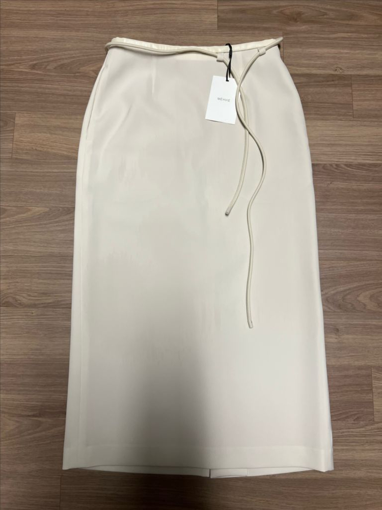 메비MEHVIE 루오스커트 크림 1사이즈(택있는 새상품) 이미지