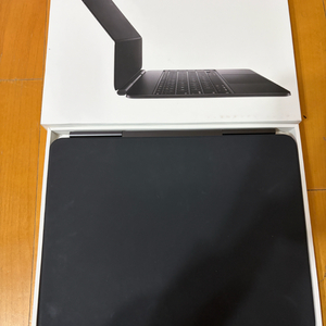 보증O) 아이패드 프로 13인치 M4 M5 매직키보드 블랙 풀박스 이미지