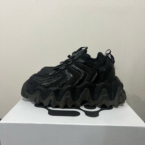 이티스 헤일로 신발 이미지