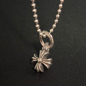 크롬하츠 CH 플러스 펜던트 목걸이 넥크리스 이미지