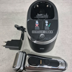 브라운 S9PRO+ 프리미엄 전기면도기 세트 이미지