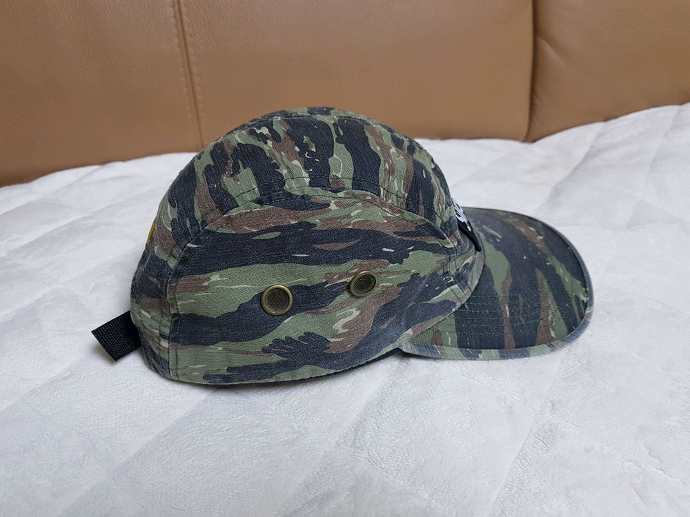 슈프림 밀리터리 캠프캡 모자 볼캡 올리브 타이거 카모 24SS 이미지