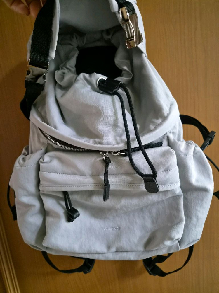 쿠론 백팩 이미지
