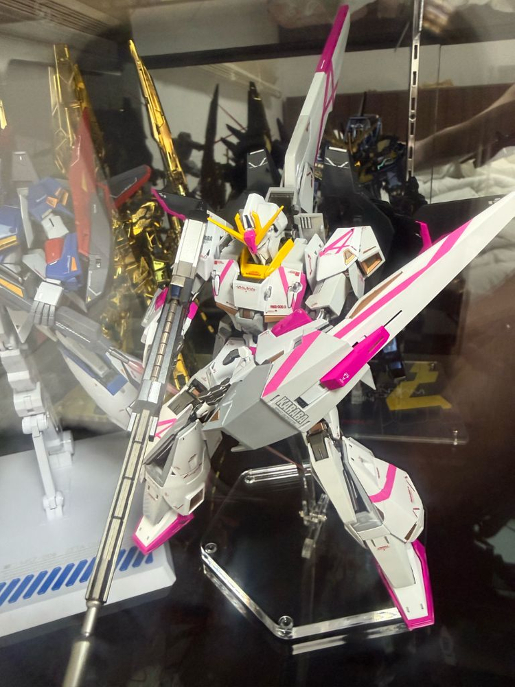 반다이 MG 화이트 제타(아무로 버전) 버카 도색 완성작 팝니다! 이미지