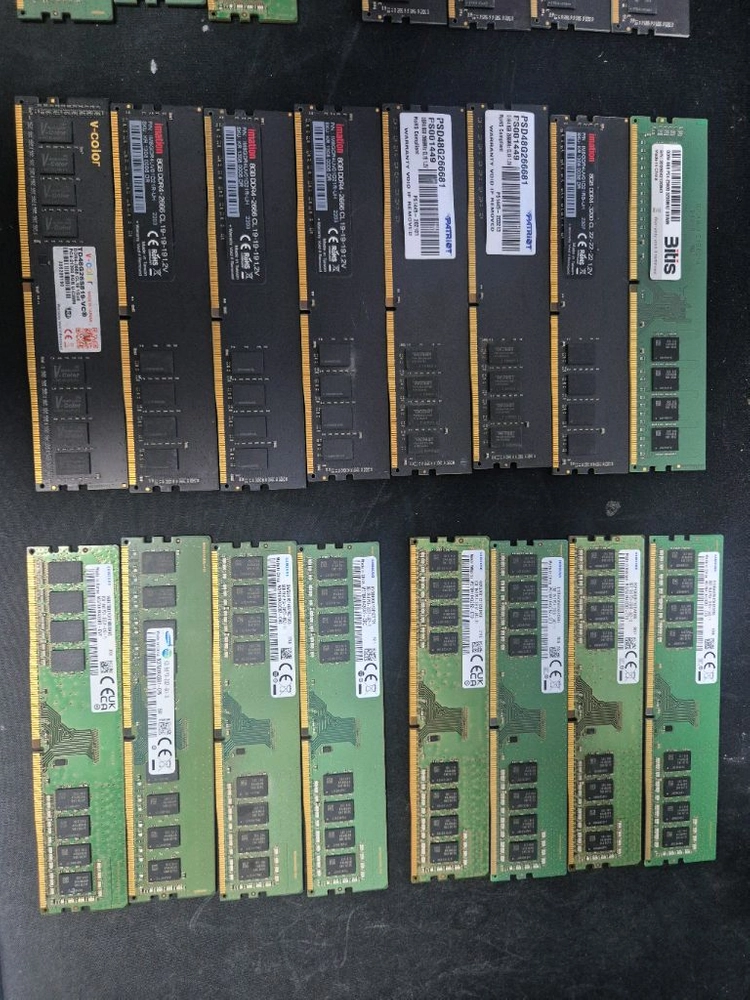 ddr4 램 판매합니다. (ddr4 32g, 16g, 8g, 4g) - 안심되는 중고거래