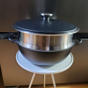 프랑스산꼬꼬데 무쇠주물냄비+스티머~22cm 이미지