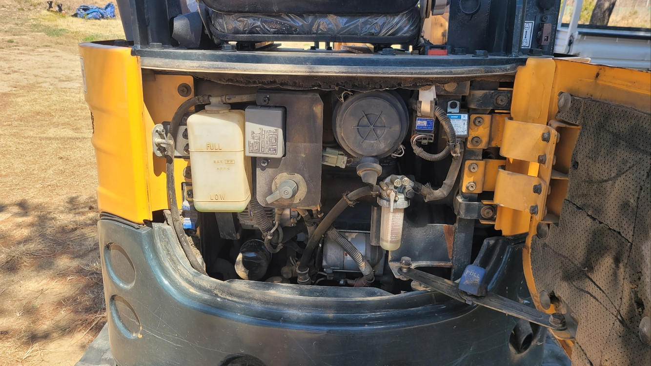 현대 미니굴삭기 R17 2016년식 풀세트, 채바가지, 유압집게 포함 장비~!! 이미지