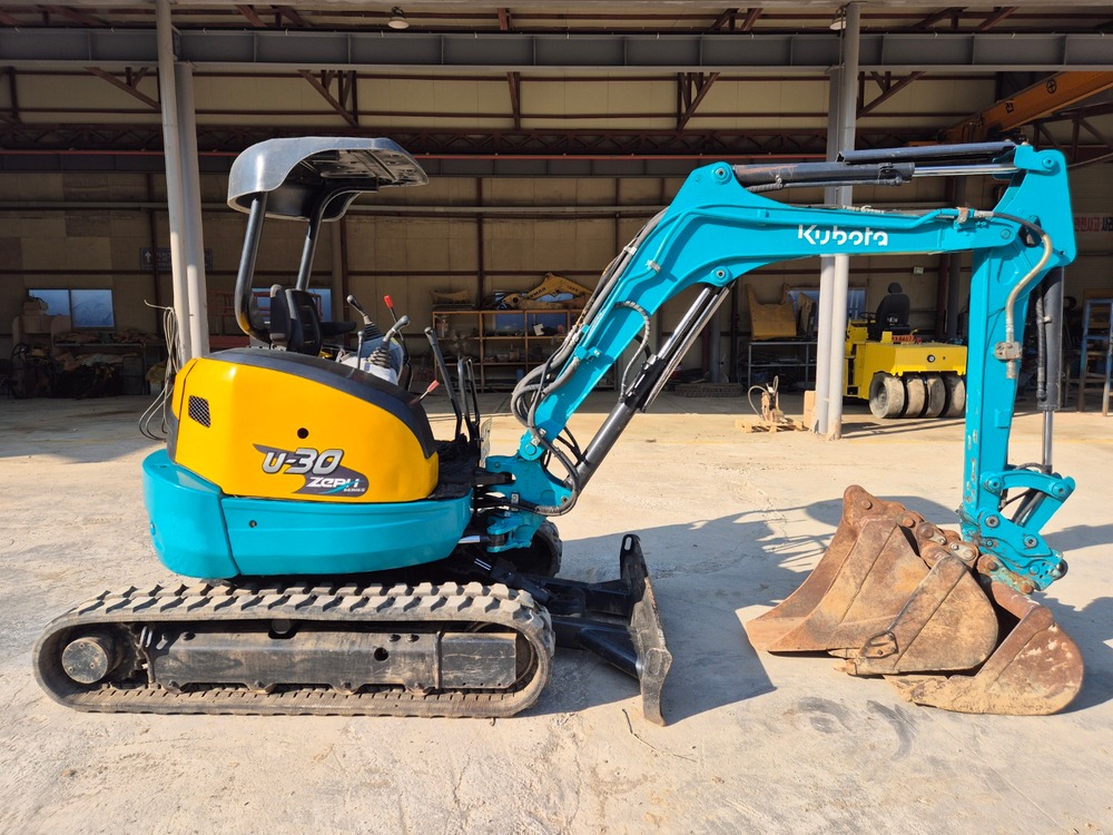 구보다 미니 굴삭기 U30 2014년식 8300시간 가동 장비 이미지