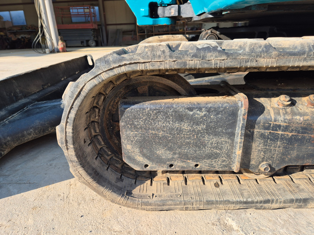 구보다 미니 굴삭기 U30 2014년식 8300시간 가동 장비 이미지